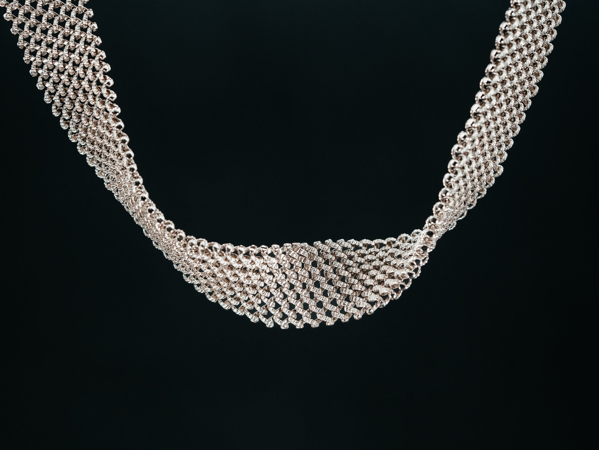 18k White and Yellow Gold Mesh Link Necklace