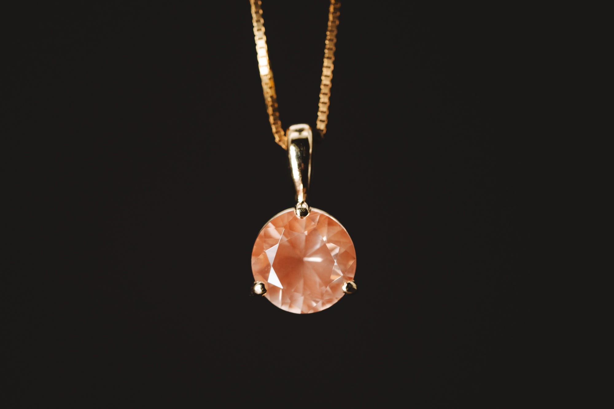 14k Yellow Gold Oregon Sunstone Pendant