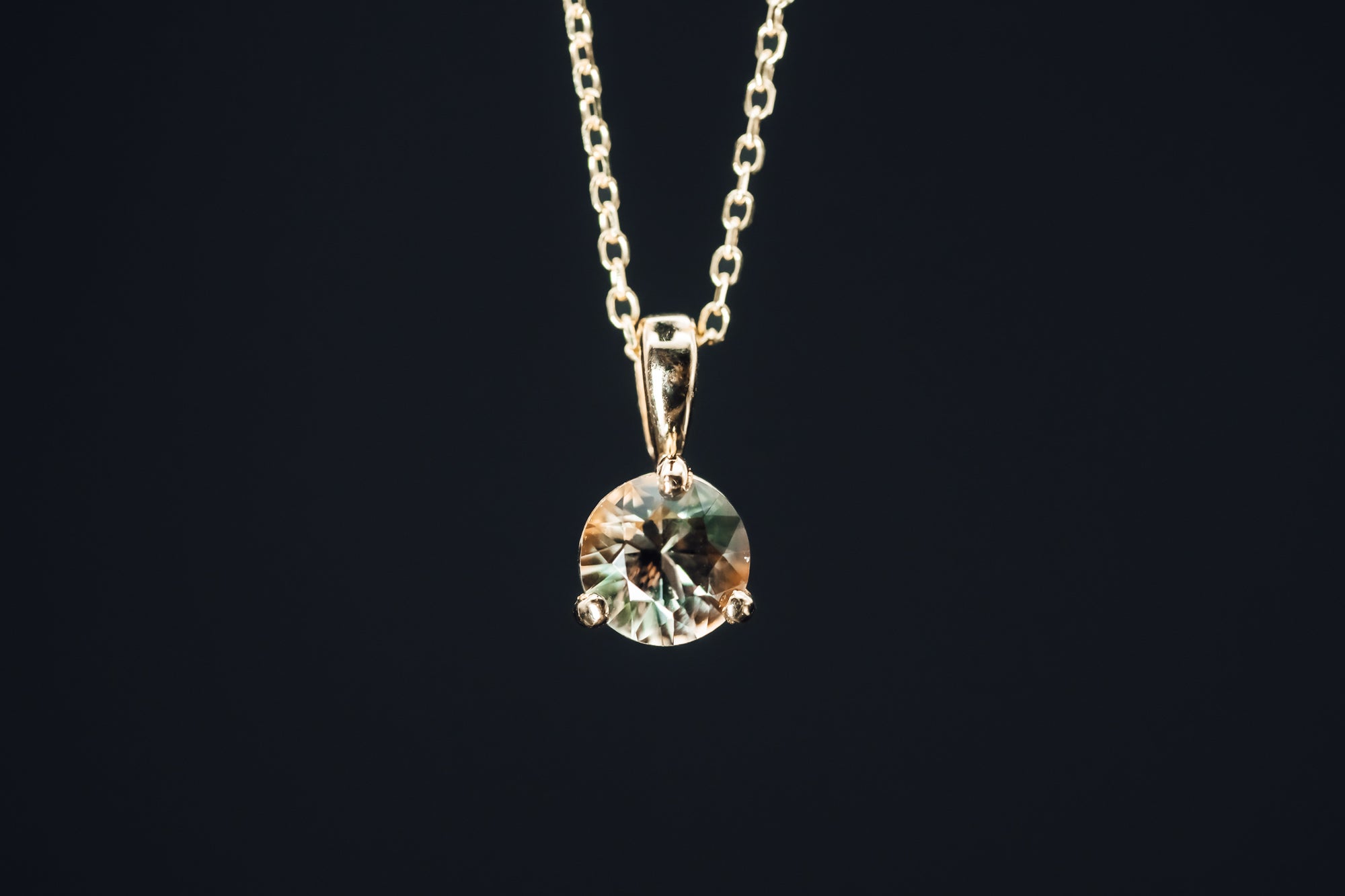 14k Yellow Gold Green and Peach Oregon Sunstone Pendant